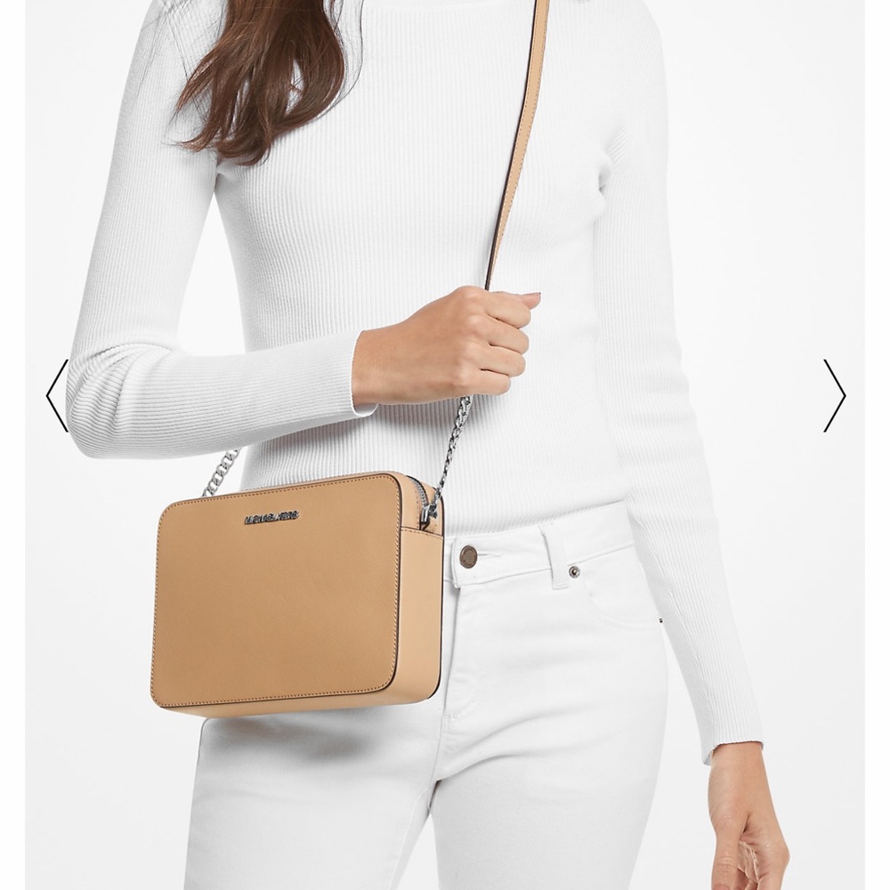 Michael Kors Jet Set Item Large East West Zip Crossbody Leather Camel 
NWT - Picture 4 of 16